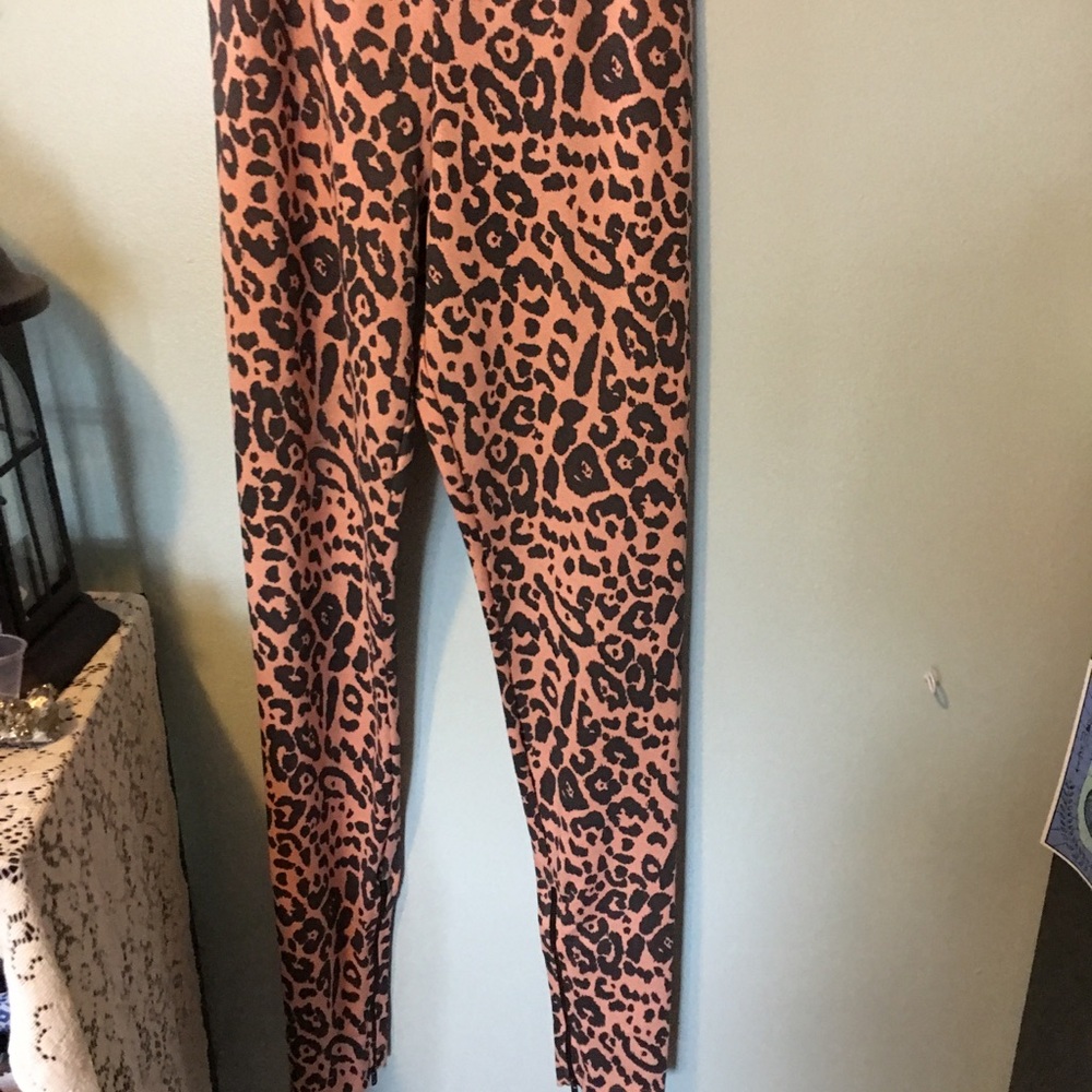 Spell Leopard Print Leggings - Pink and Black - Picture 4 of 7